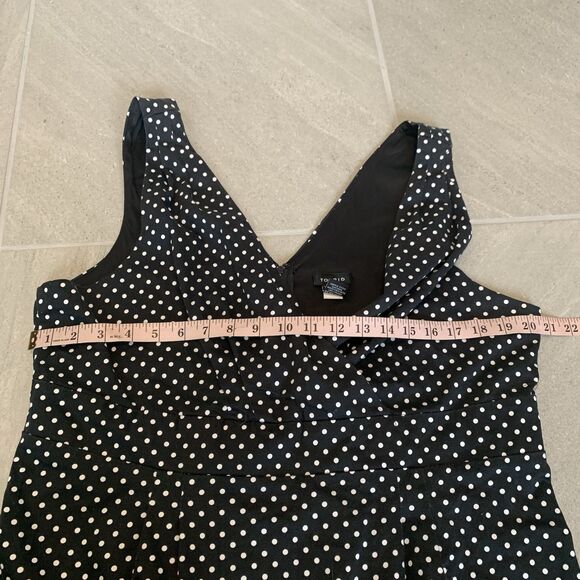 TORRID Black & White Polka Dot Peplum Top Lined V-Neck Sleeveless - Sz 2 Or 2X - Picture 3 of 5